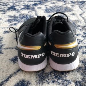 nike genio